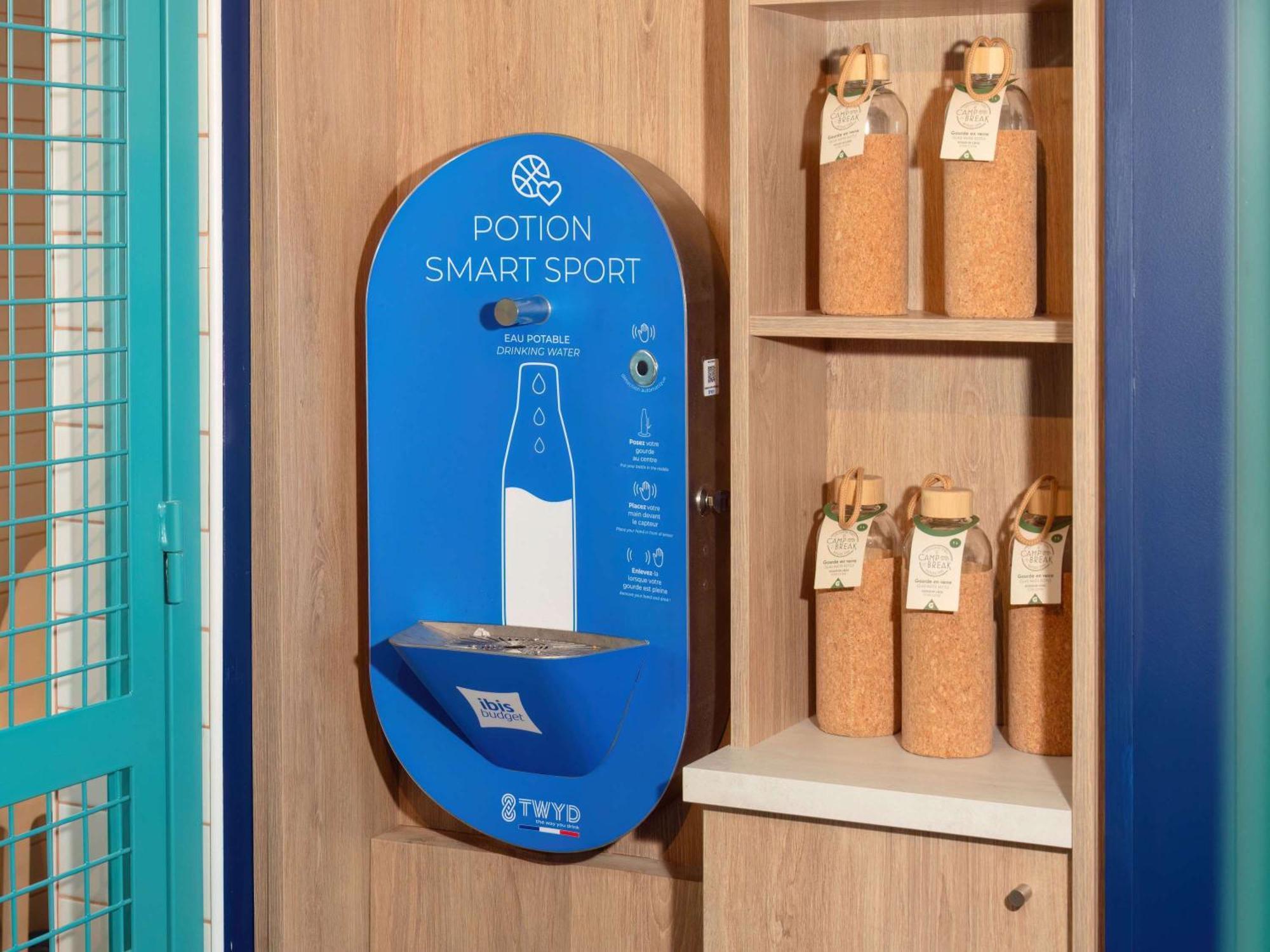Ibis Budget Pertuis Portes Du Luberon Екстер'єр фото