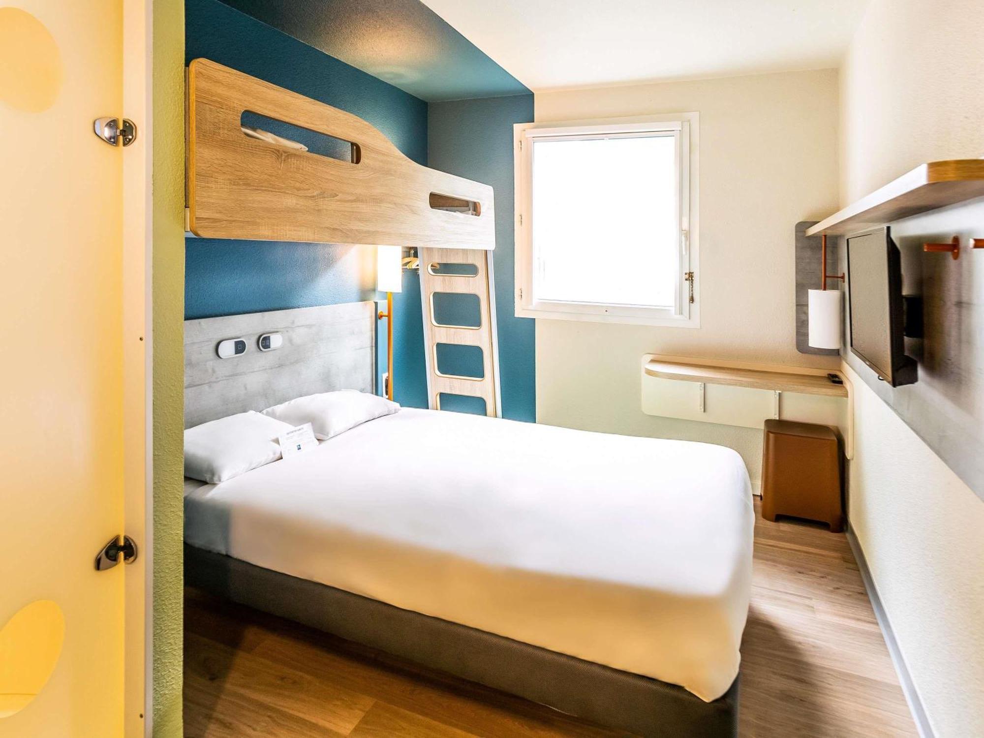 Ibis Budget Pertuis Portes Du Luberon Екстер'єр фото