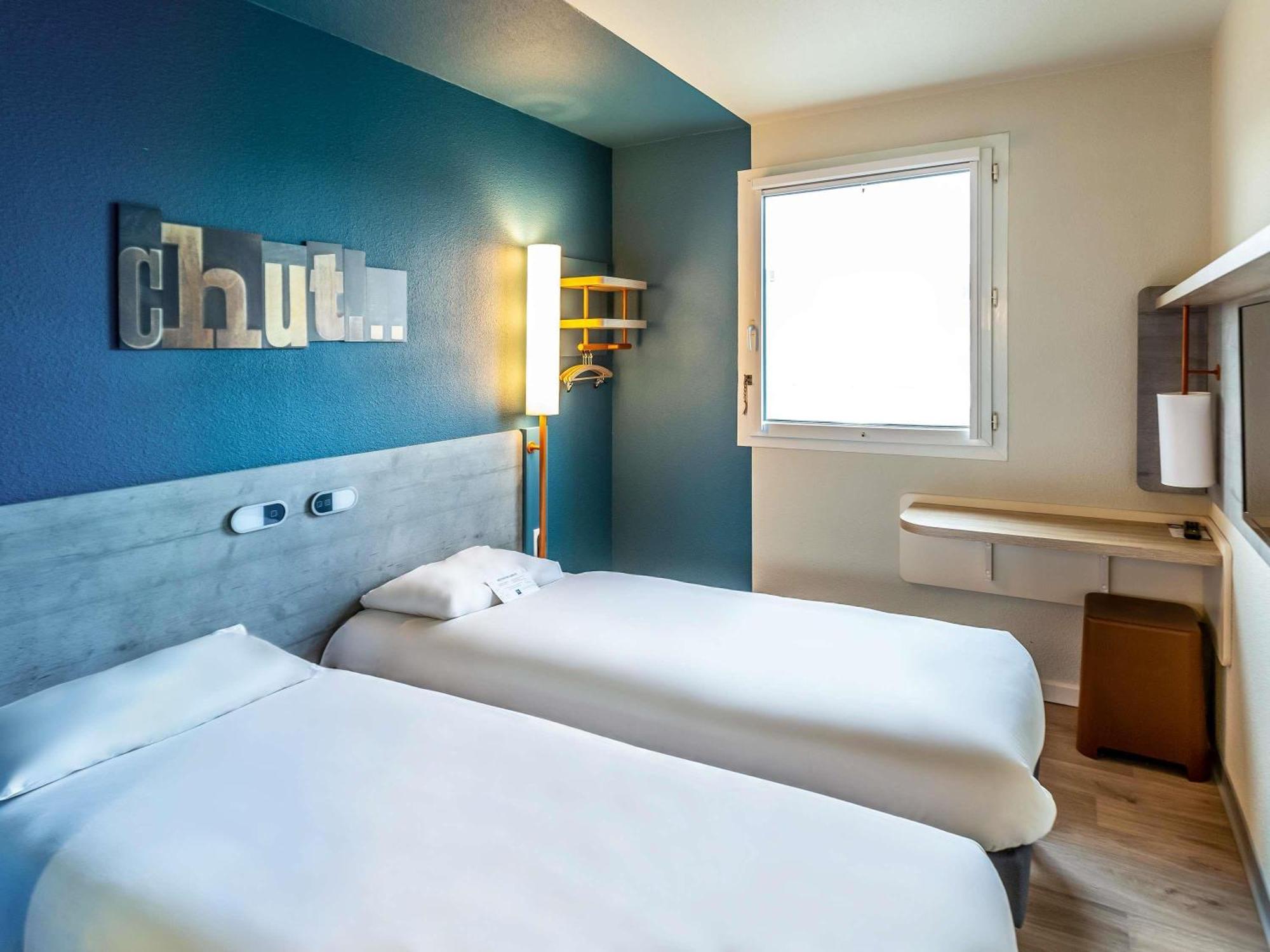 Ibis Budget Pertuis Portes Du Luberon Екстер'єр фото