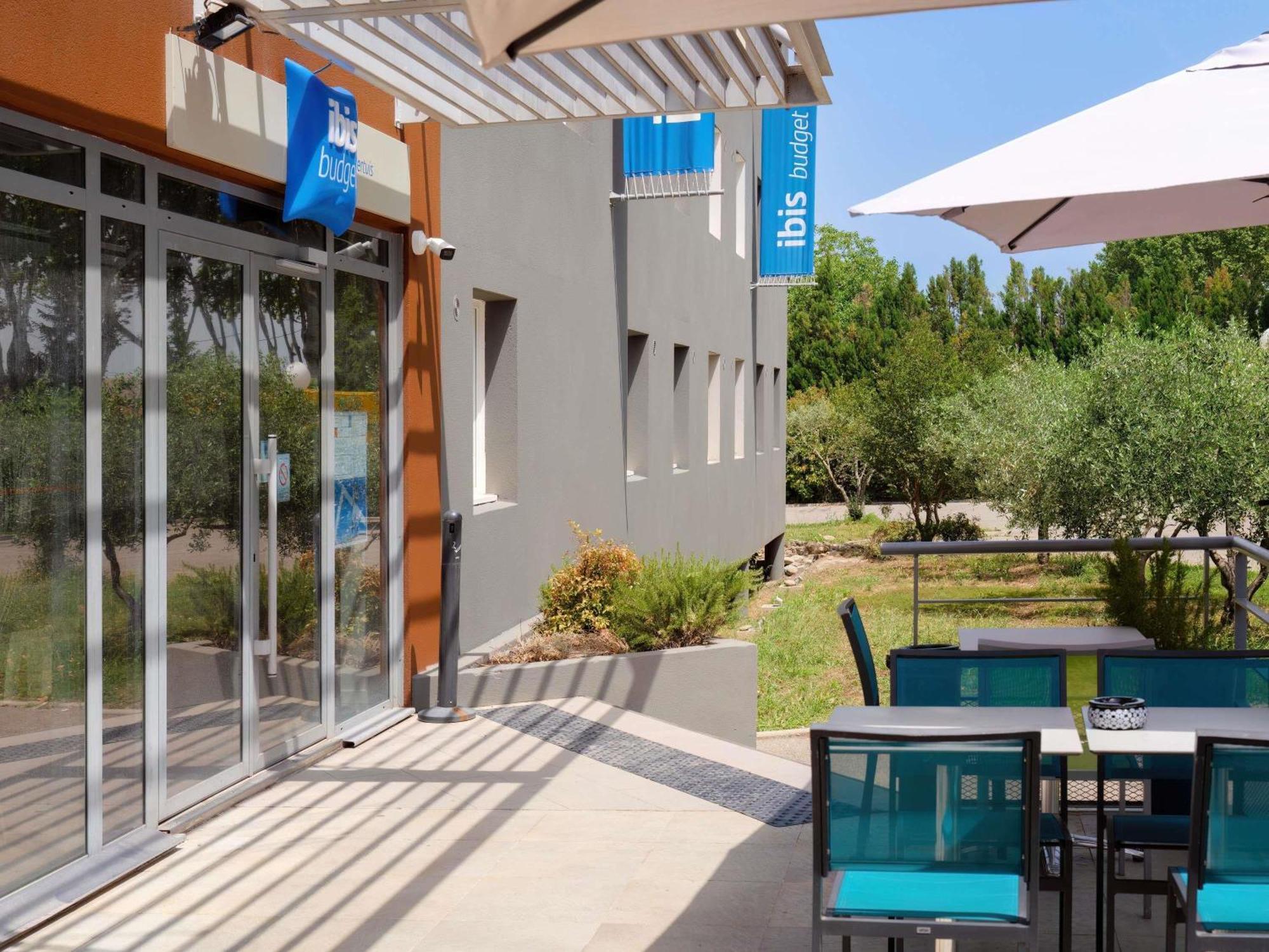 Ibis Budget Pertuis Portes Du Luberon Екстер'єр фото